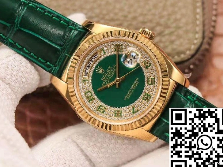 watch Day-Date Green Replica 36mm Diamond Enamel Gold dial Gypsophila Rolex 1111